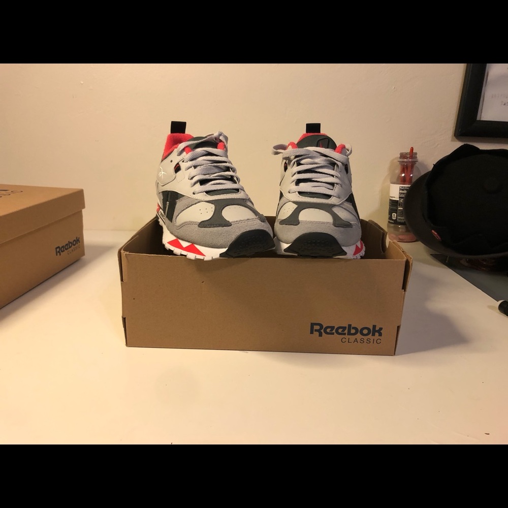 Reebok classic size 8.5